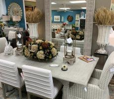decorating unlimited showroom  